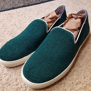 Rothys Terry Cloth Juniper green Slip Ons Womens 9.5 sold out color retired